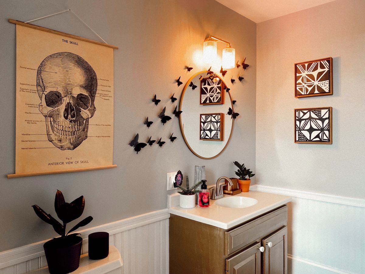 How to Style Your Bathroom With Spooky Halloween Houseplants